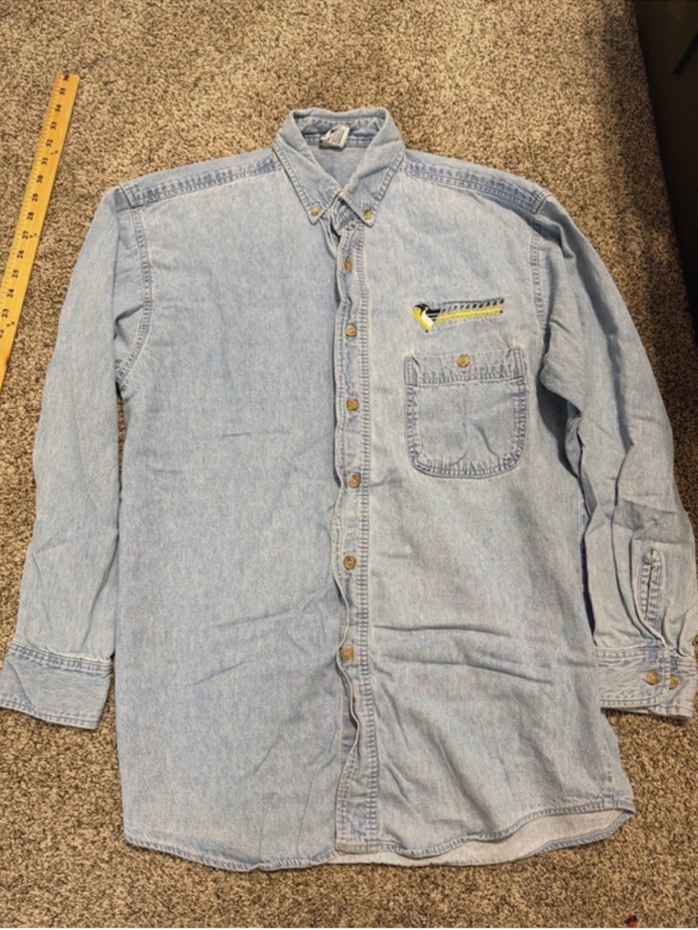 Vintage Light Wash Denim Button-Up Shirt Pittsburgh penguins M Yellow Embroidery
